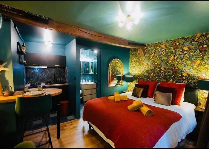 Apartment La Canopee D'honfleur, Place Sainte-catherine Honfleur