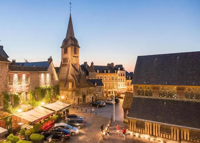 Apartment La Canopee D'honfleur, Place Sainte-catherine *