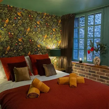 La Canopee D'honfleur, Place Sainte-catherine