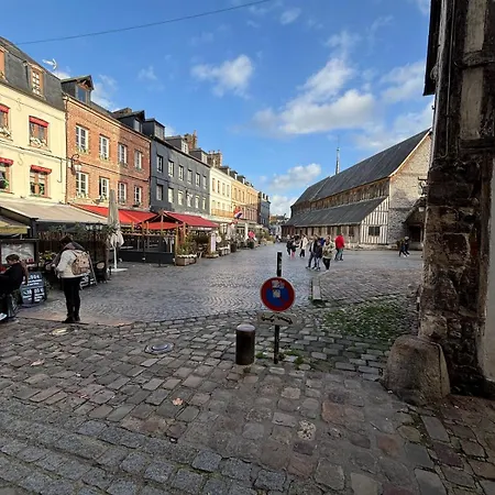 La Canopee D'honfleur, Place Sainte-catherine Apartmán